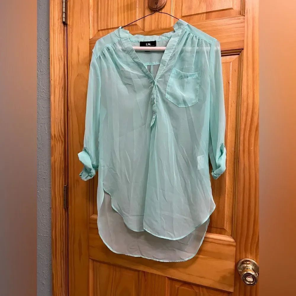 Sheer seafoam I.N. San Francisco half button blouse